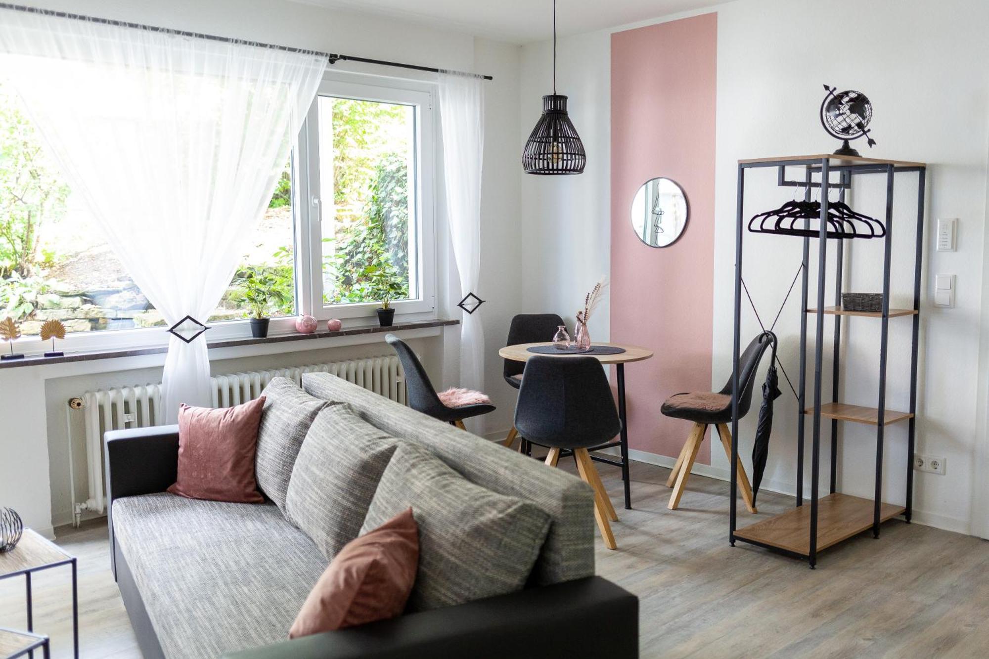 Best Stay Moderne Stadtwohnungen In Huenfeld - Kueche, Schlafsofa, Terrasse Oder Balkon Wlan Smart Tv Bagian luar foto